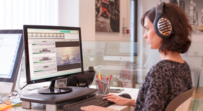 Korean subtitling for the deaf and hard of hearing